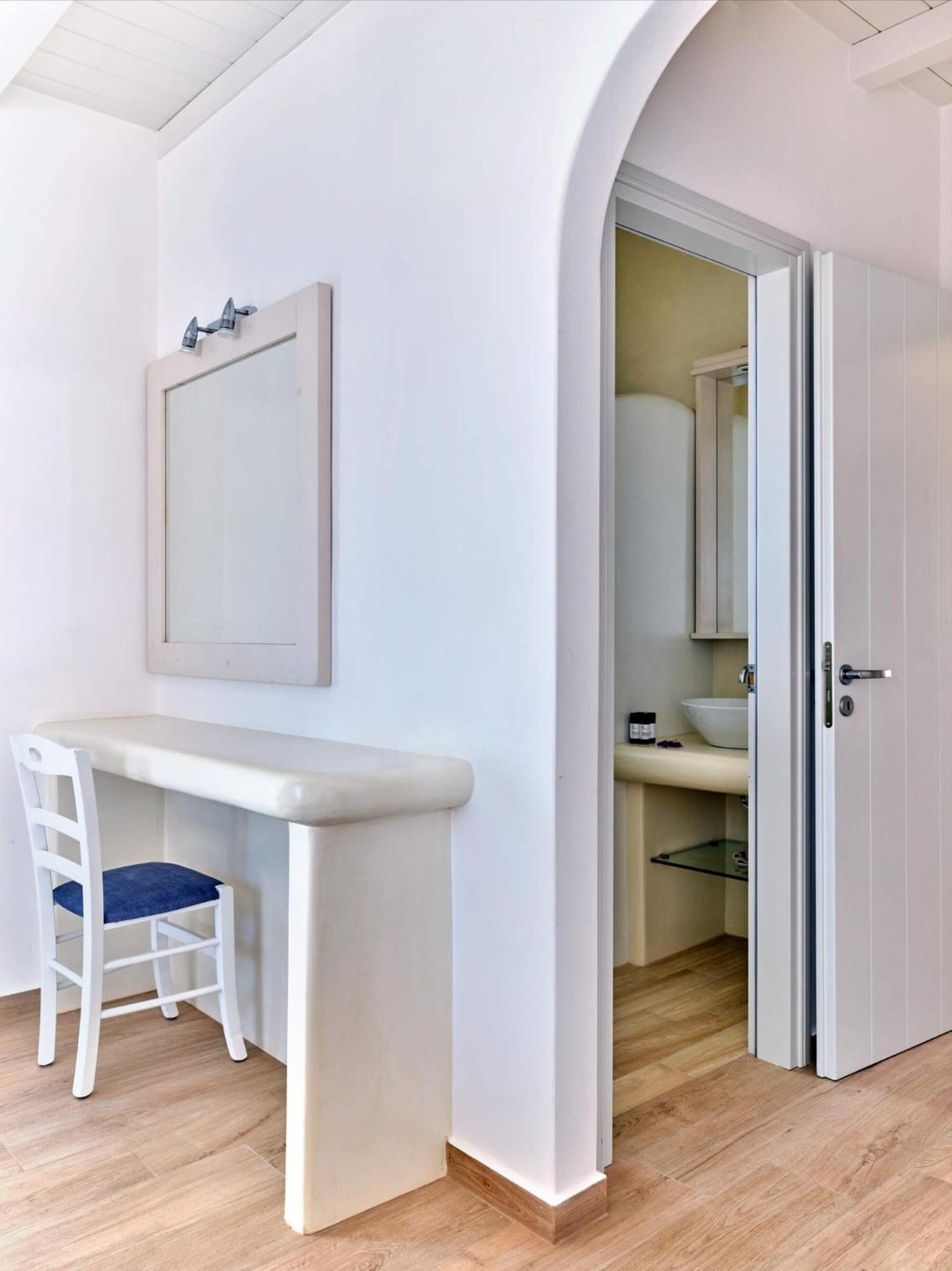 Luxurious Villa Pactia Amazing Pool Isterni  외부 사진